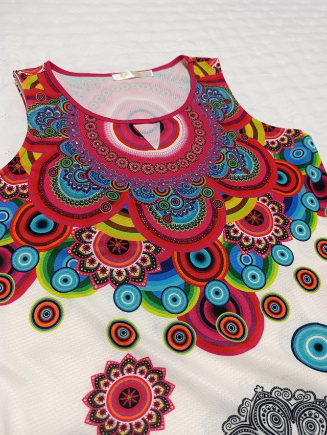 Vestido túnica estampado étnico.