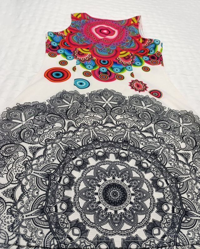 Vestido túnica estampado étnico.