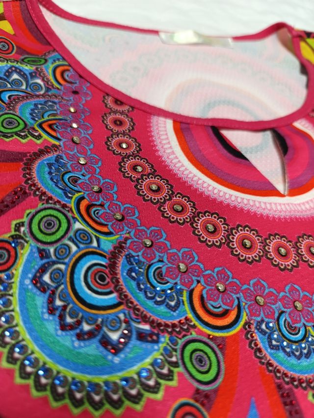 Vestido túnica estampado étnico.