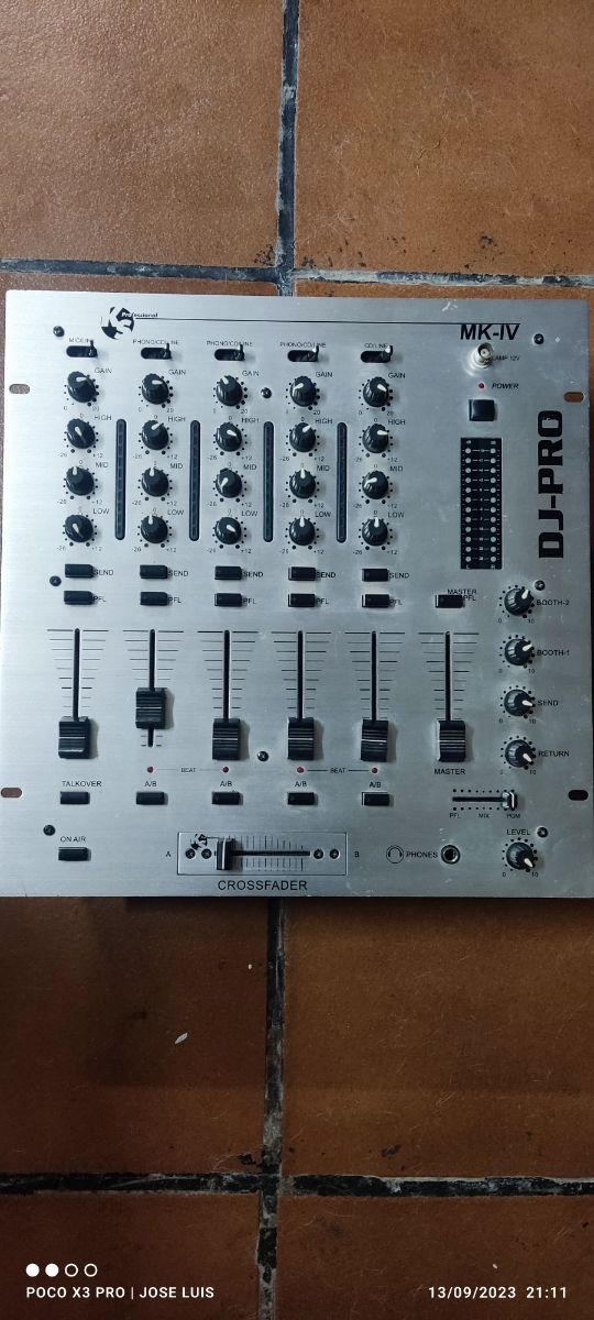 Placa Dj mezcla antes 70€ ahora 50€