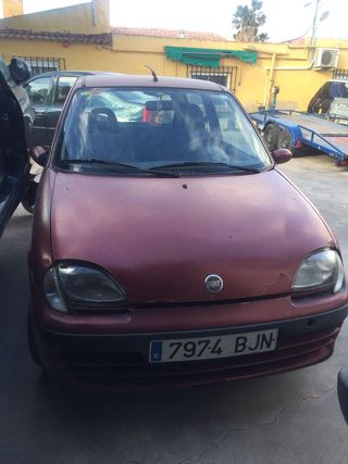 Despiece Fiat 600 año 2001, gasolina, 3 puertas