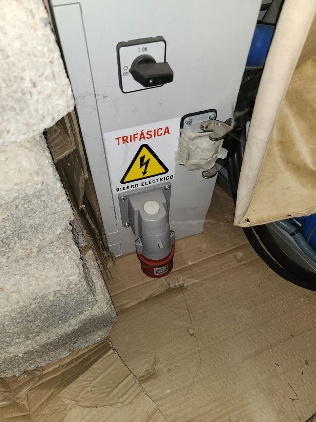 Andamio eléctrico una o dos  barcas