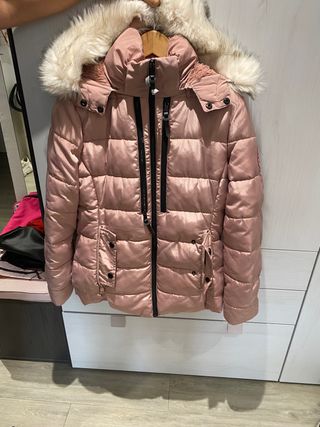 chaqueta pelo capucha extraible
