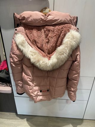 chaqueta pelo capucha extraible