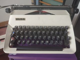 Máquina de escribir Elsa con Funda