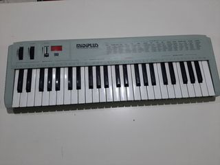 Teclados Yamaha y MidiPlus
