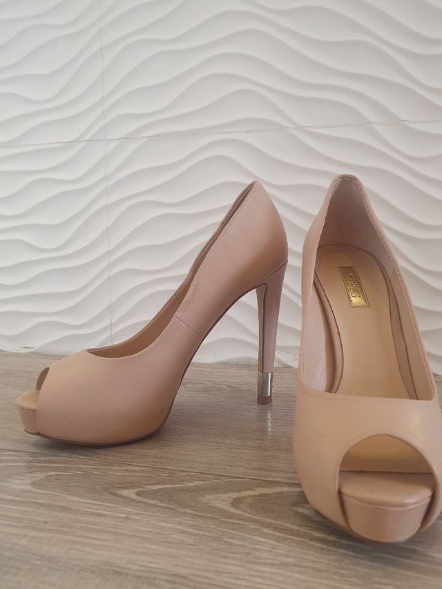Zapatos de salón Guess cuero auténtico