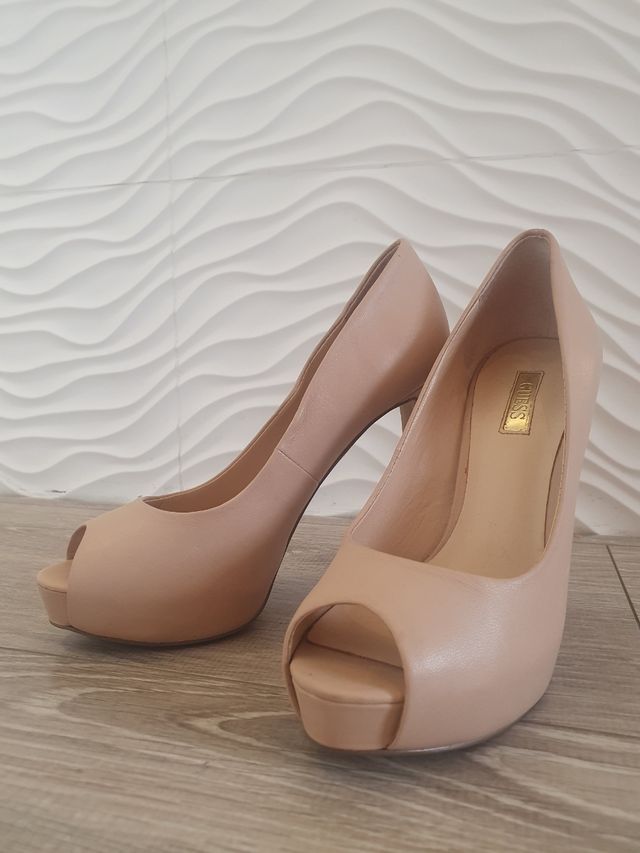 Zapatos de salón Guess cuero auténtico