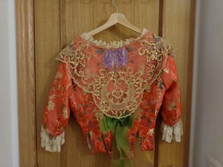 Traje de fallera tipo coteta color coral 