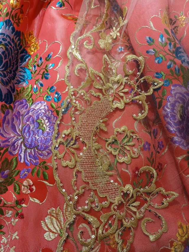 Traje de fallera tipo coteta color coral