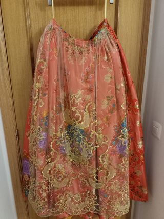 Traje de fallera tipo coteta color coral 
