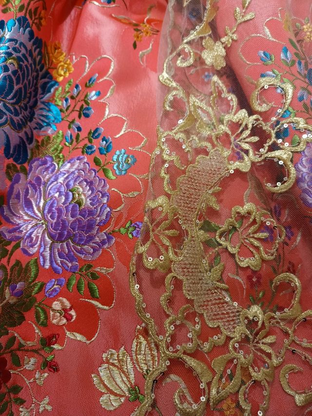 Traje de fallera tipo coteta color coral