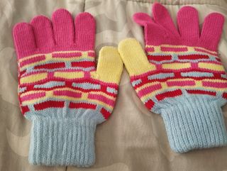 Conjunto de bufanda y guantes 