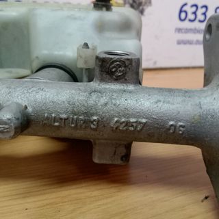 BOMBA FRENO RENAULT TRAFIC 2.5 DCI AÑO 2005