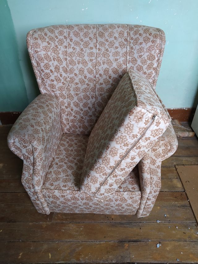 sillón. domicilio en Chapela