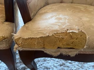 sillas de madera y tela