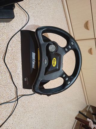 Volante ps1-ps2 Team Mad Catz