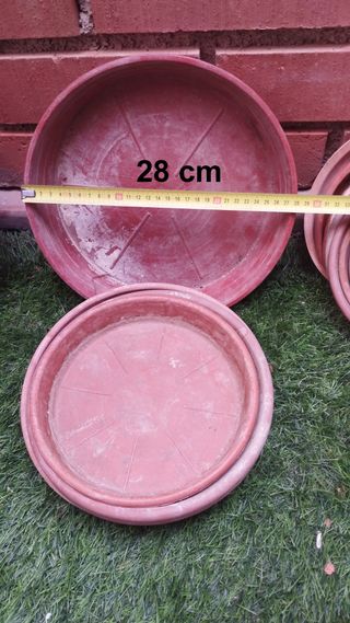 Platos para macetas
