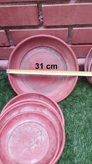 Platos para macetas