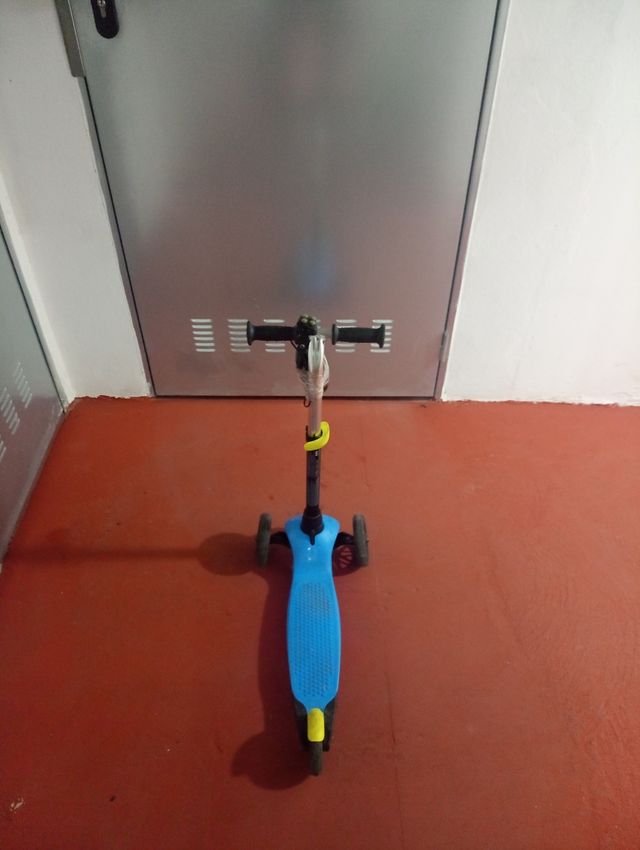 Patinete de 3 ruedas marca oxelo