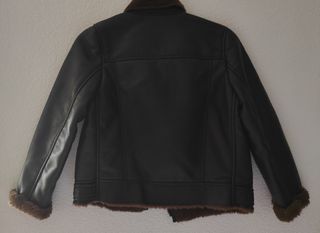 Cazadora piel marrón niña