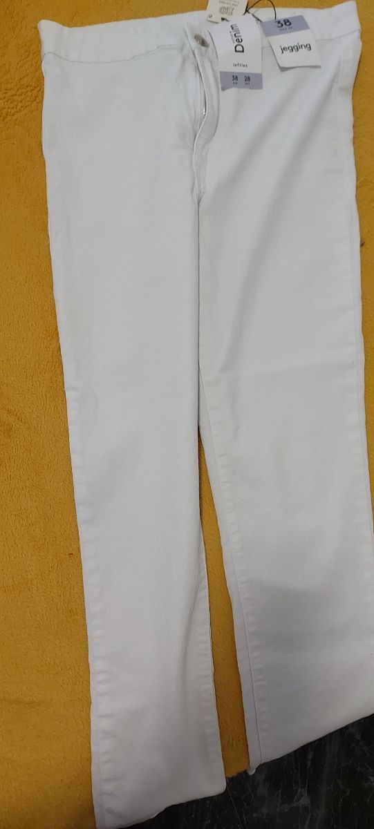 Pantalones jegging lefties