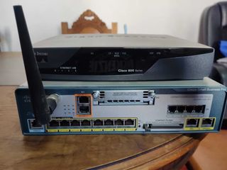 Equipamentos Cisco - UC540 e 877