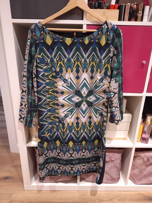 Vestido corto abstracto