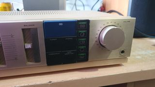 Amplificador Marantz PM-240 Vintage