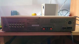 Amplificador Marantz PM-240 Vintage