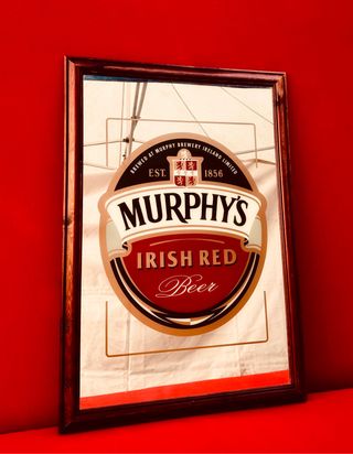 CUADRO ESPEJO / CERVEZA MURPHY’S RED / AÑOS 90
