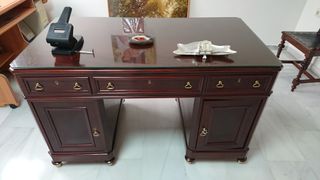 Mesa y sillas de despacho siglo XIX