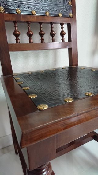 Mesa y sillas de despacho siglo XIX
