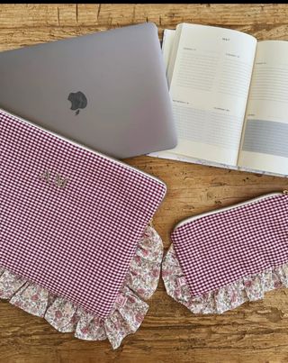 Funda portátil, ebook, etc