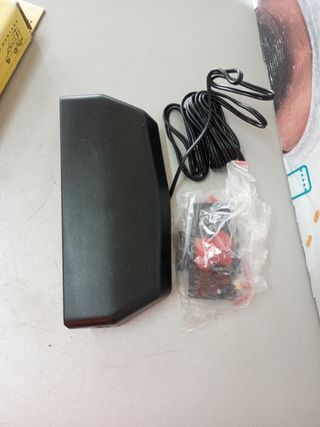 LUZ DE FRENOS SUPLEMENTARIA