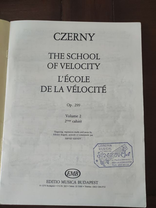 Czerny, libro de partituras V2