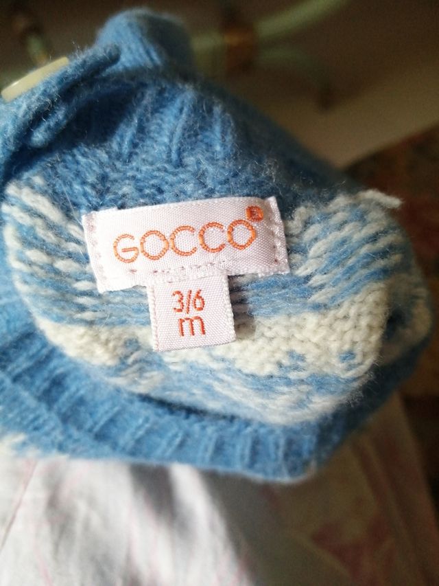 Pantalón y Jersey el pantalón está con