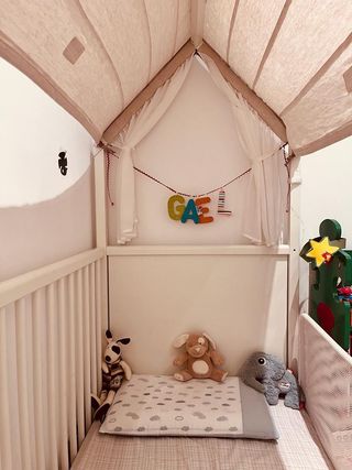 Cuna Stokke Home + colchón + otros