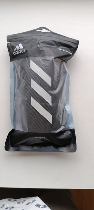 Caneleiras Adidas Tiro SG EU Club