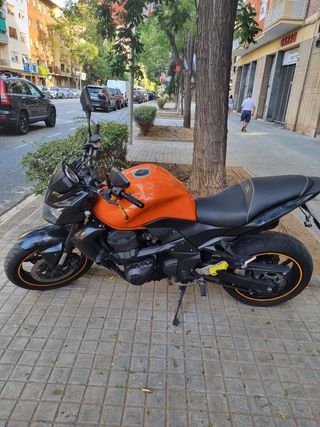MOTO KAWASAKI Z 750