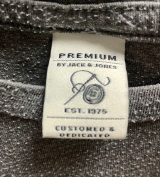 Conjunto de camiseta y vaquero