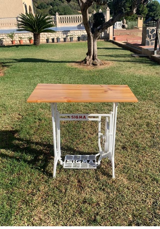 Mesa máquina de coser