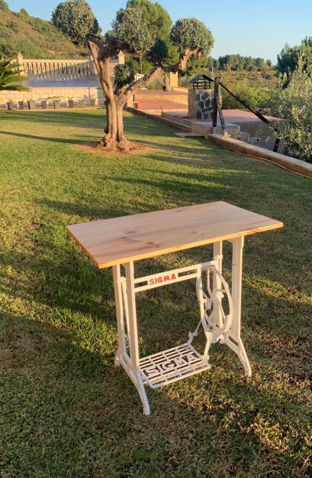 Mesa máquina de coser
