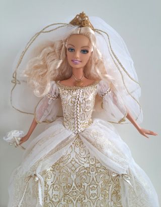 Barbie Novia Cenicienta (Boda romántica) 2005