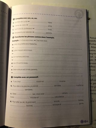 Libro de gramática A1 frances. Editorial Oxford