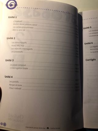 Libro de gramática A1 frances. Editorial Oxford