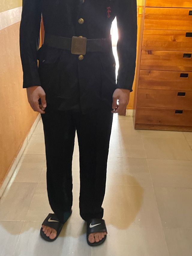 uniforme botonadura logo documentos y carteles