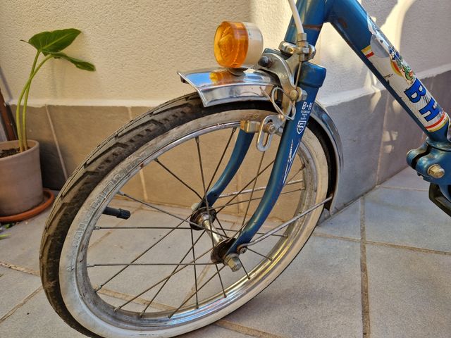 Bicicleta plegable clásica restaurada