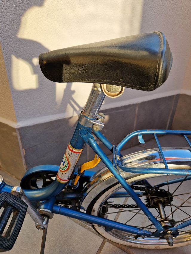 Bicicleta plegable clásica restaurada