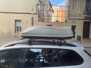 Cofre de techo para coche (Solo alquiler)